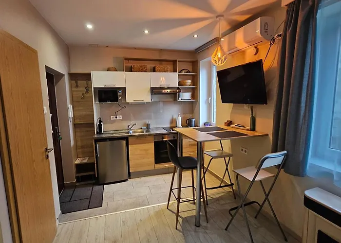 B8 Close To Great Market Hall Budapest